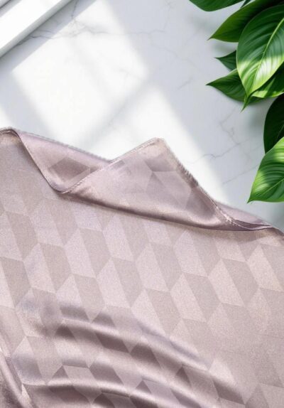 Kubbe Desen Jakar Şal Pudra